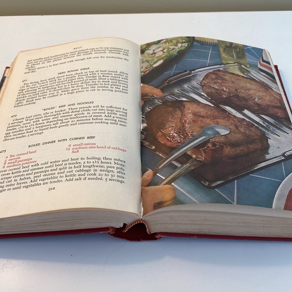 Vintage Cookbook The Modern Family Cookbook Copyright 1968 - Picture 7 of 9